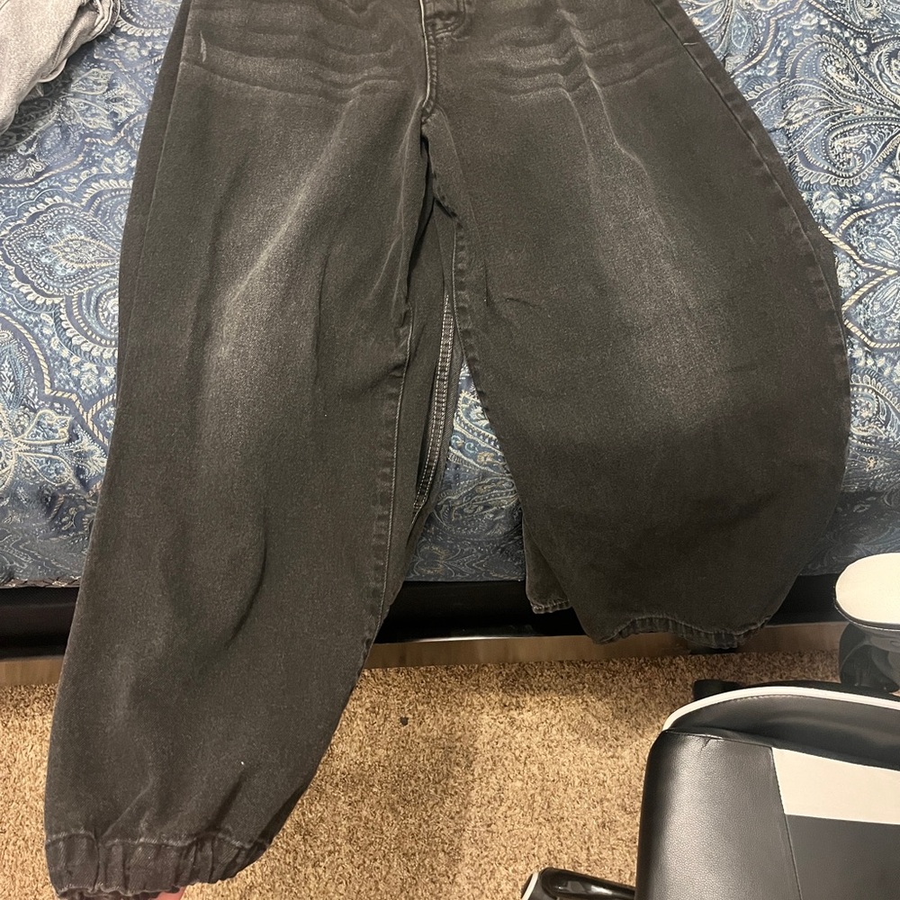 Relaxed Fit Charcoal Jeans for Men